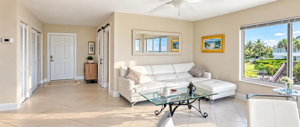 3541 NE OCEAN BOULEVARD #4 Hutchinson Island, FL 34957