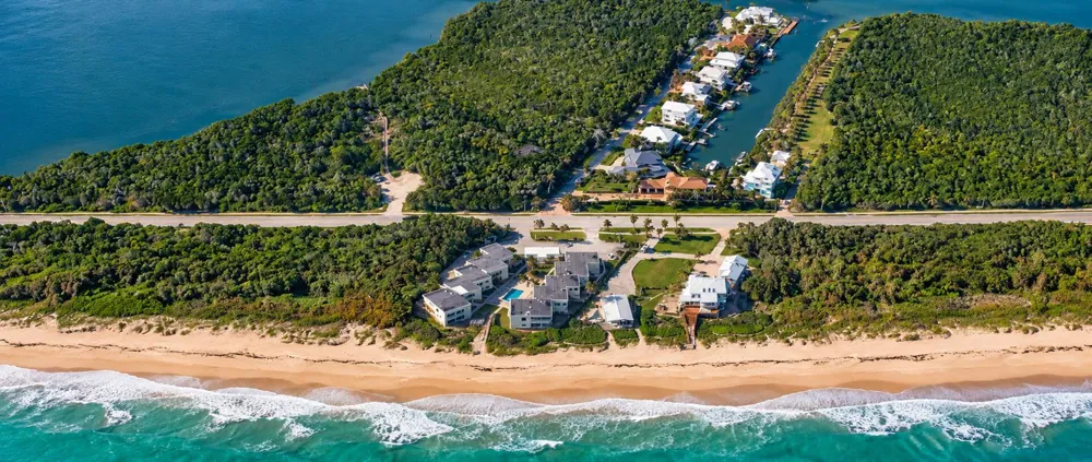 3541 NE OCEAN BOULEVARD #4 Hutchinson Island, FL 34957