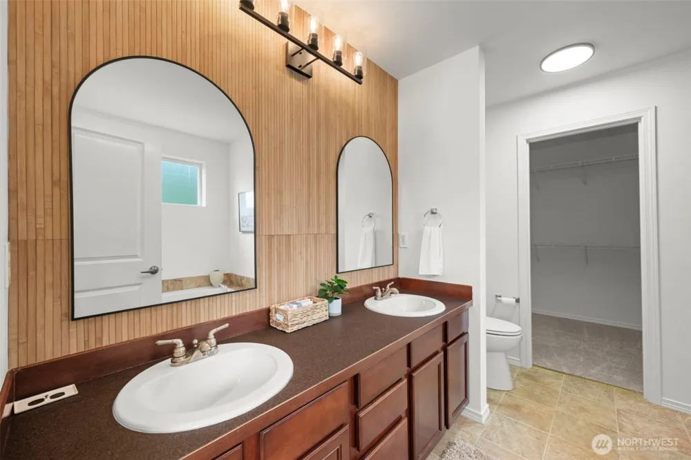 907 141st Place SW Lynnwood, WA 98087