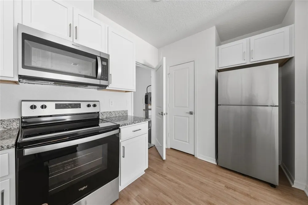 9425 WESTSIDE HILLS DRIVE Davenport, FL 33896