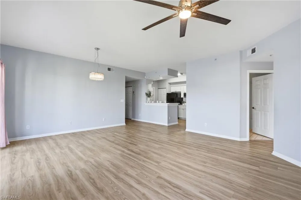 4670 Saint Croix Lane #627 Naples, FL 34109