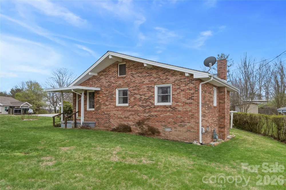 429 Jack Street Hendersonville, NC 28792