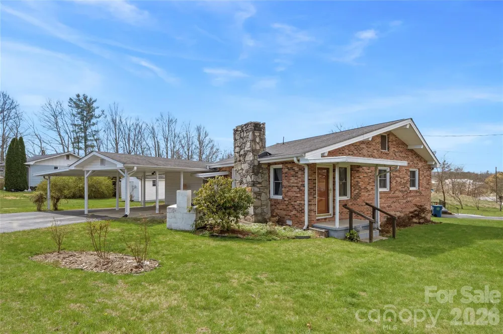 429 Jack Street Hendersonville, NC 28792
