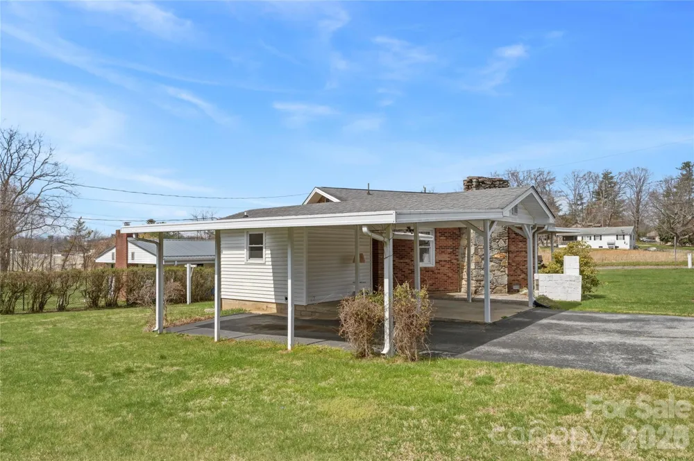 429 Jack Street Hendersonville, NC 28792