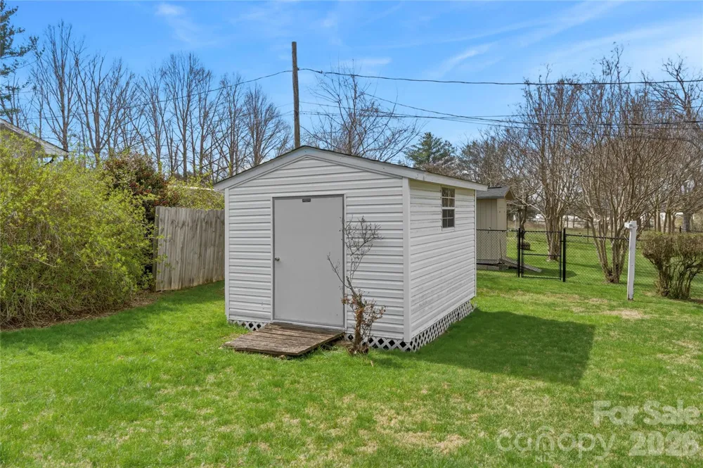 429 Jack Street Hendersonville, NC 28792