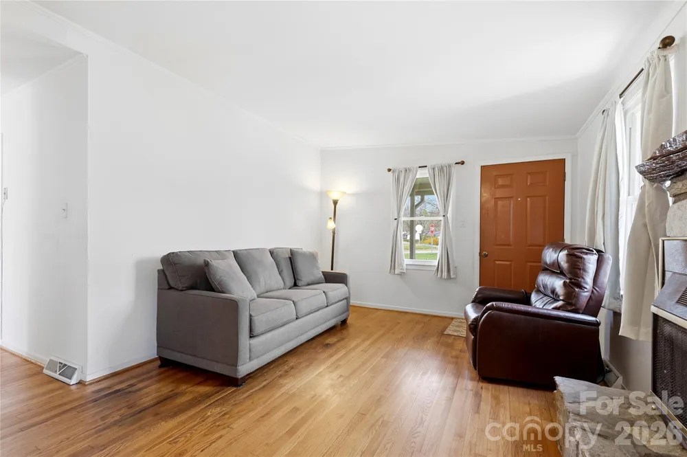 429 Jack Street Hendersonville, NC 28792