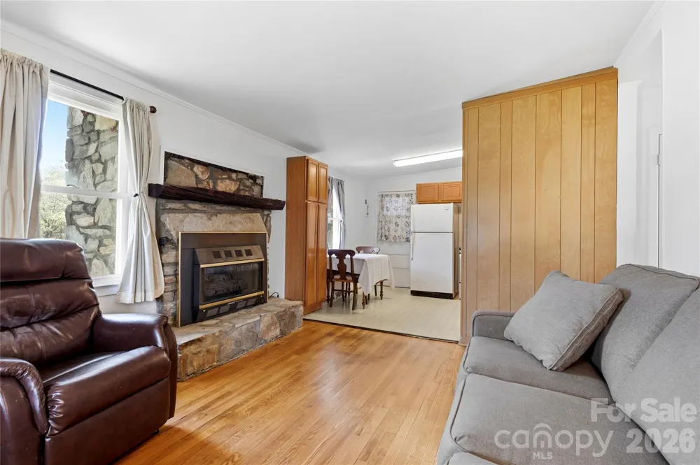 429 Jack Street Hendersonville, NC 28792