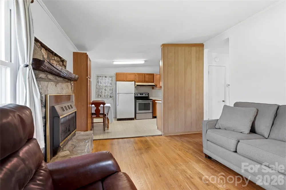 429 Jack Street Hendersonville, NC 28792