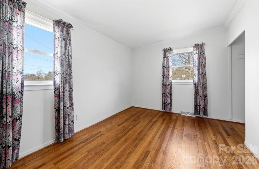 429 Jack Street Hendersonville, NC 28792