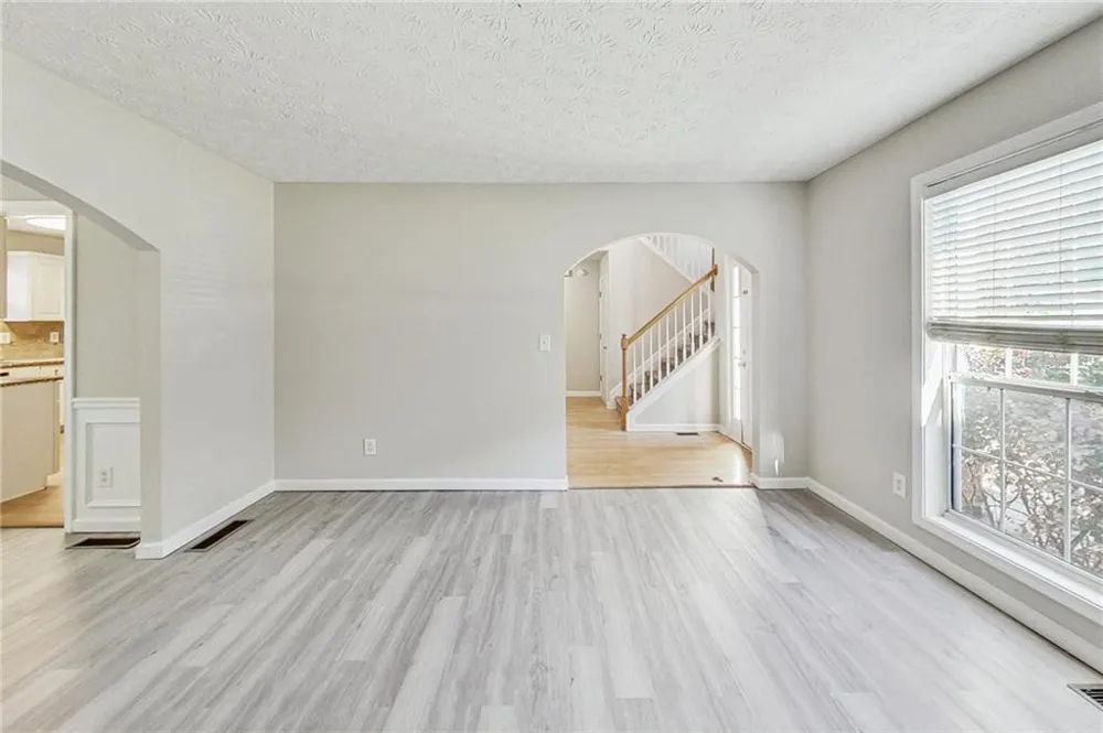 326 Canterbury Place Drive Suwanee, GA 30024