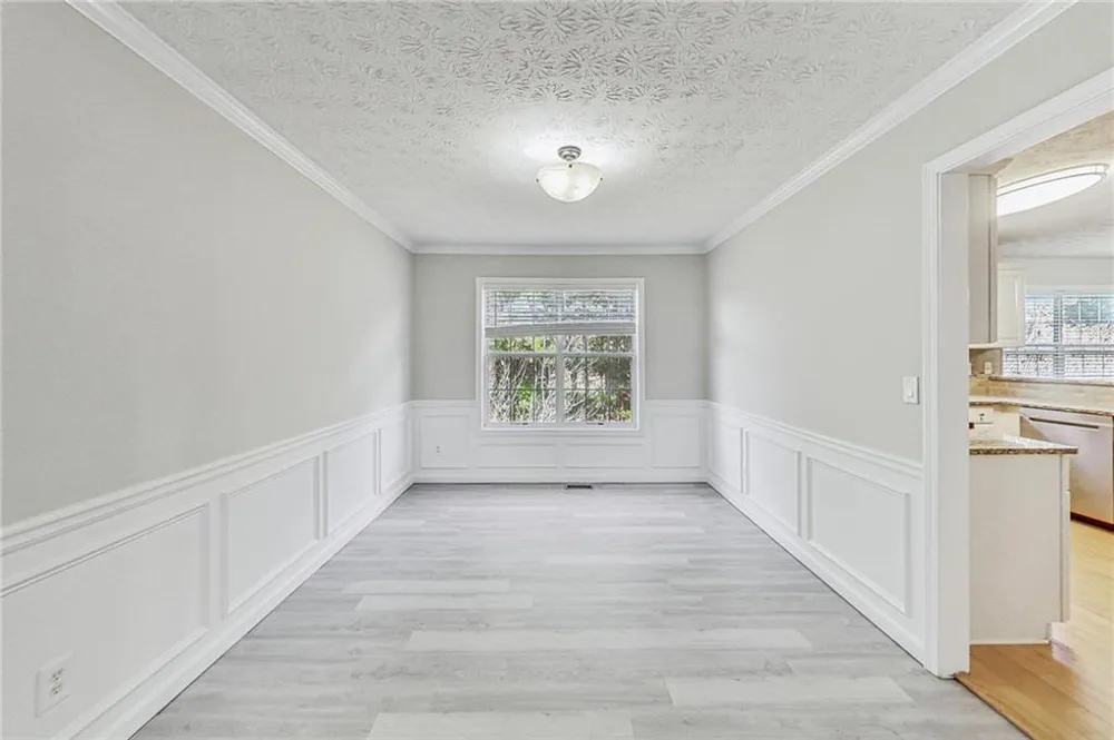 326 Canterbury Place Drive Suwanee, GA 30024