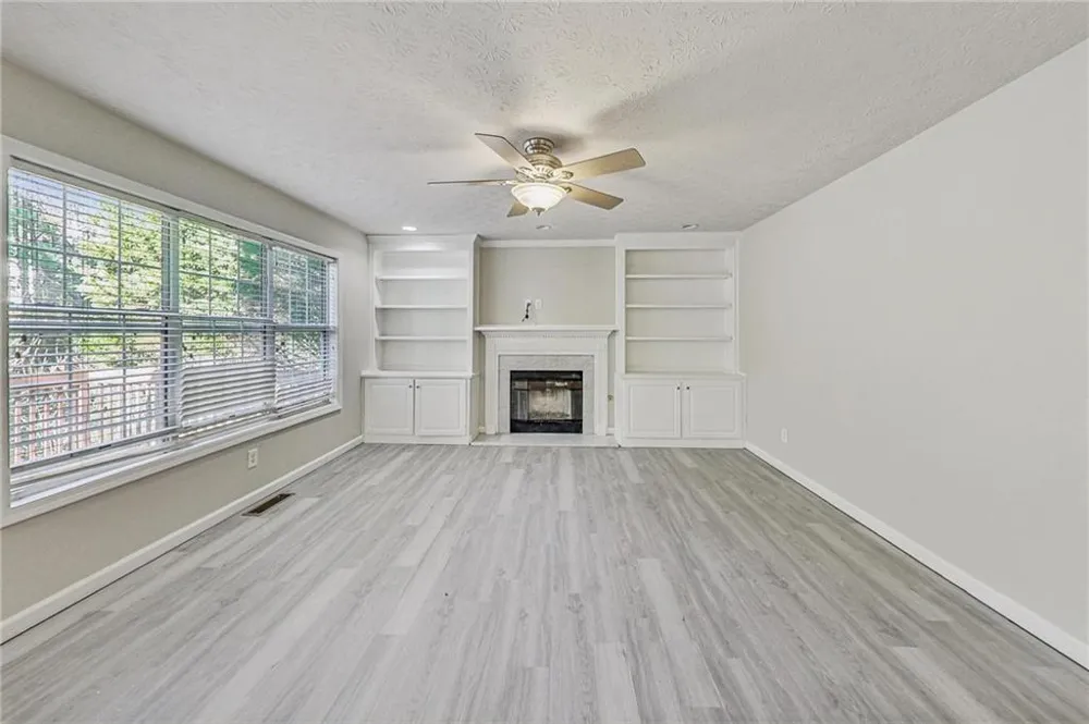 326 Canterbury Place Drive Suwanee, GA 30024