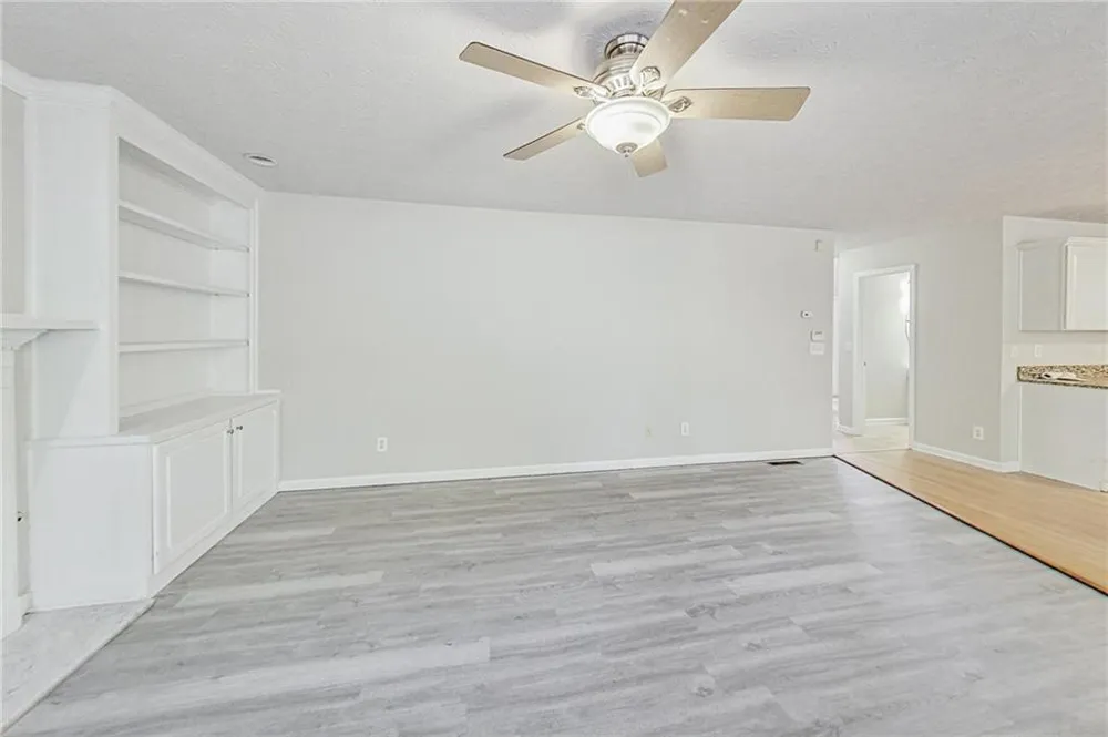 326 Canterbury Place Drive Suwanee, GA 30024