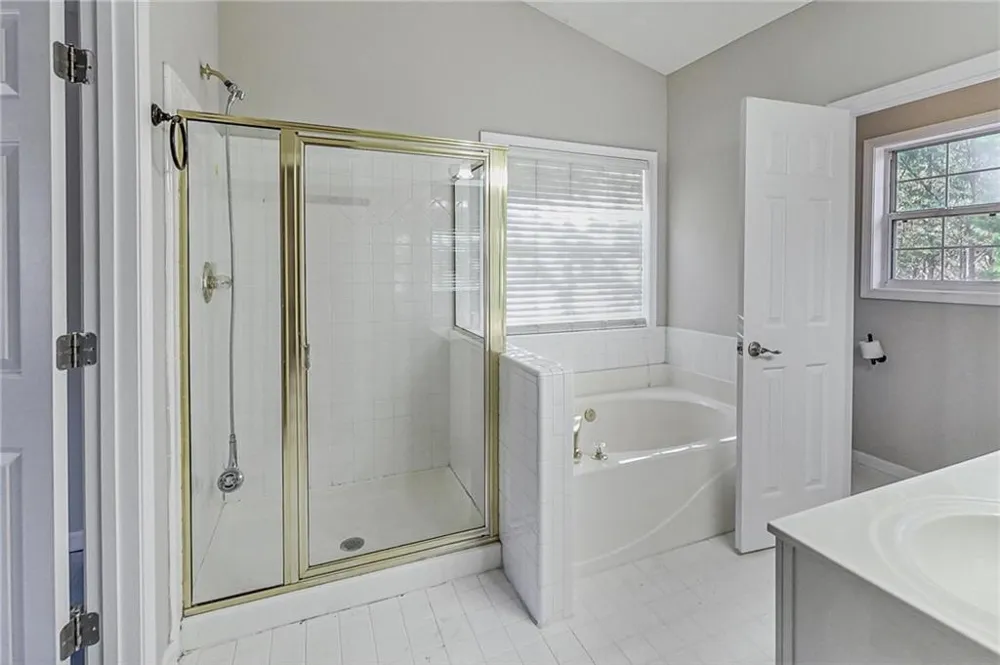 326 Canterbury Place Drive Suwanee, GA 30024
