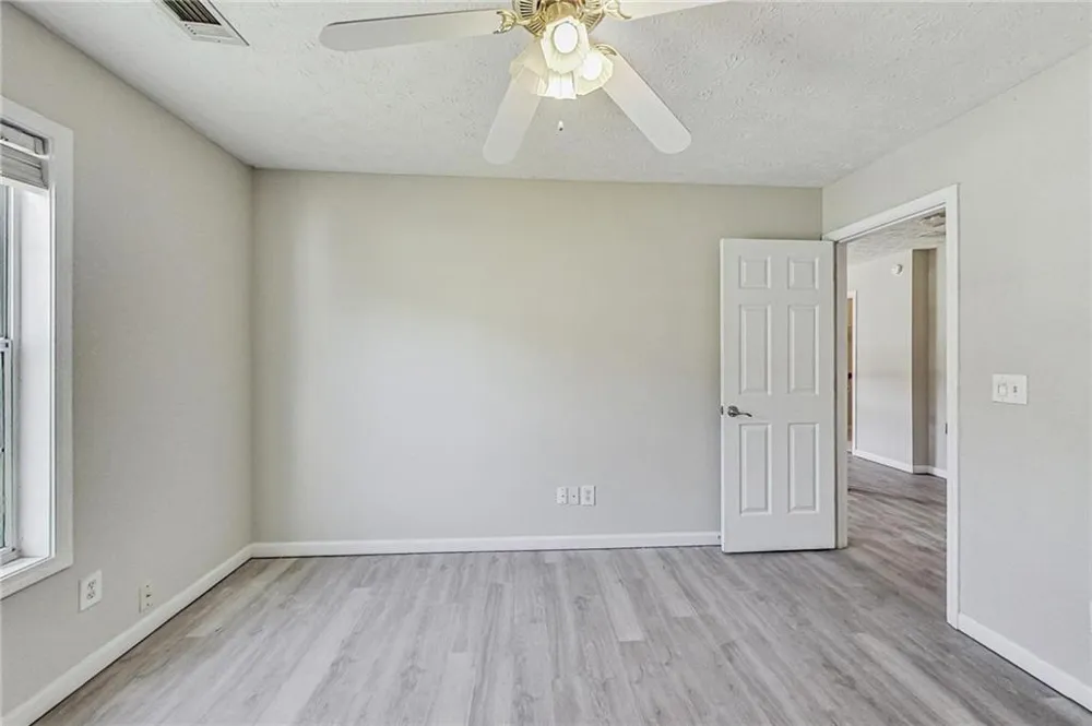 326 Canterbury Place Drive Suwanee, GA 30024