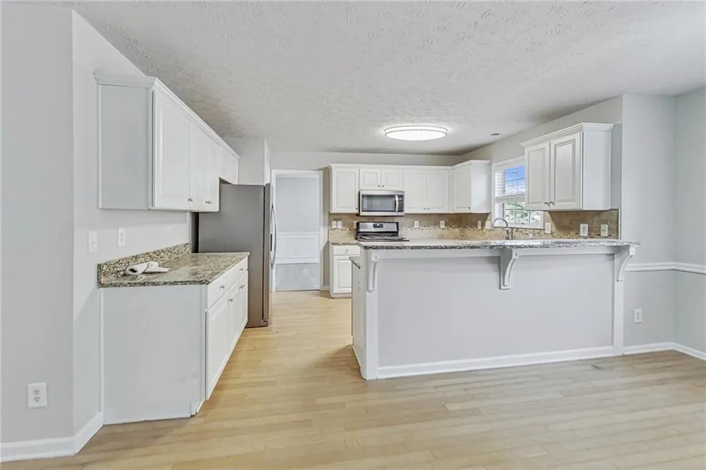 326 Canterbury Place Drive Suwanee, GA 30024
