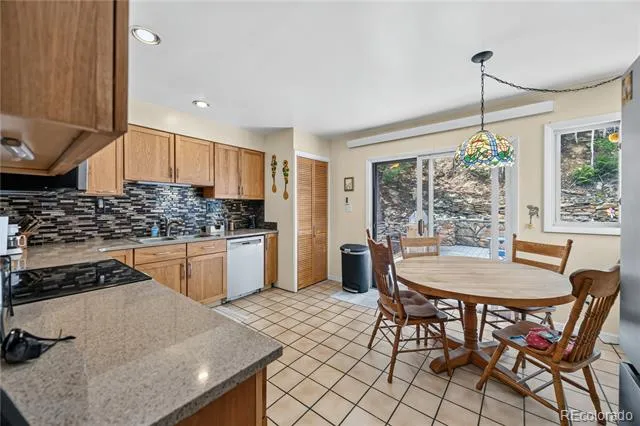 990 Saddleback Drive Evergreen, CO 80439