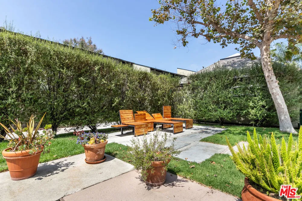 4838 Hollow Corner Road #315 Culver City, CA 90230