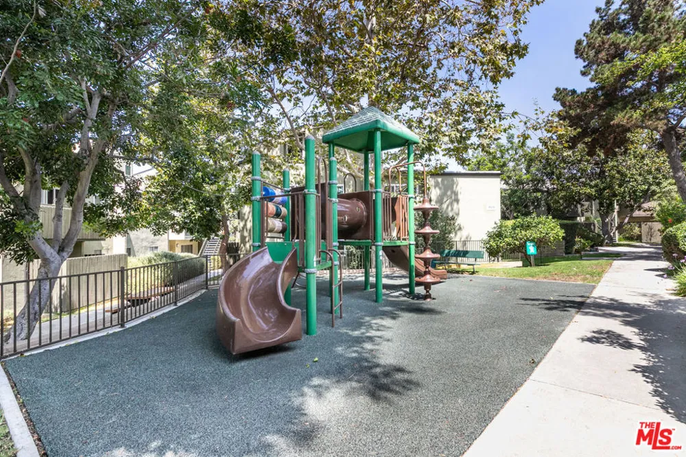 4838 Hollow Corner Road #315 Culver City, CA 90230