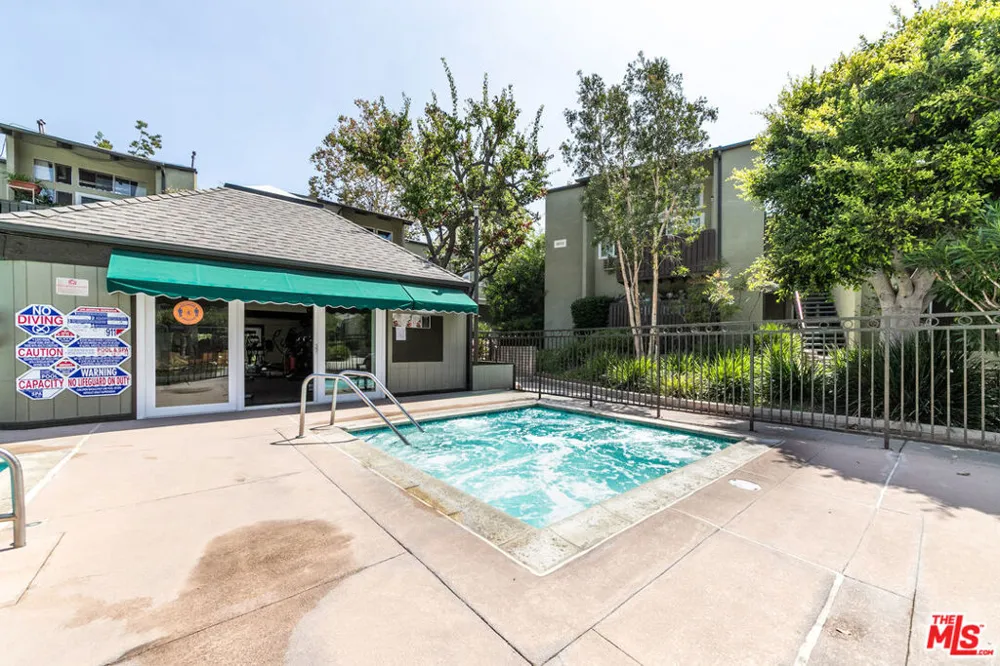 4838 Hollow Corner Road #315 Culver City, CA 90230