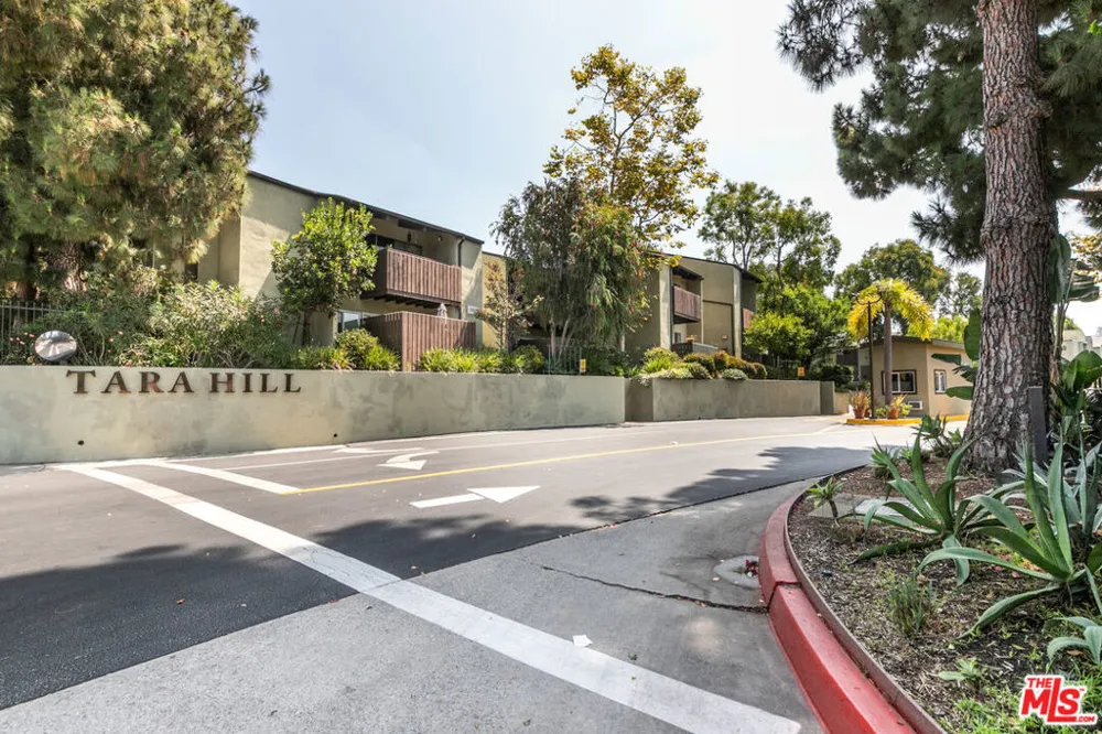 4838 Hollow Corner Road #315 Culver City, CA 90230