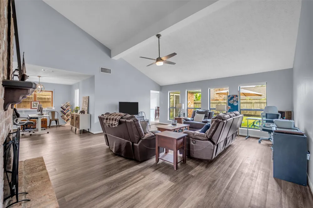 3138 Wagon Trail Drive Sugar Land, TX 77479