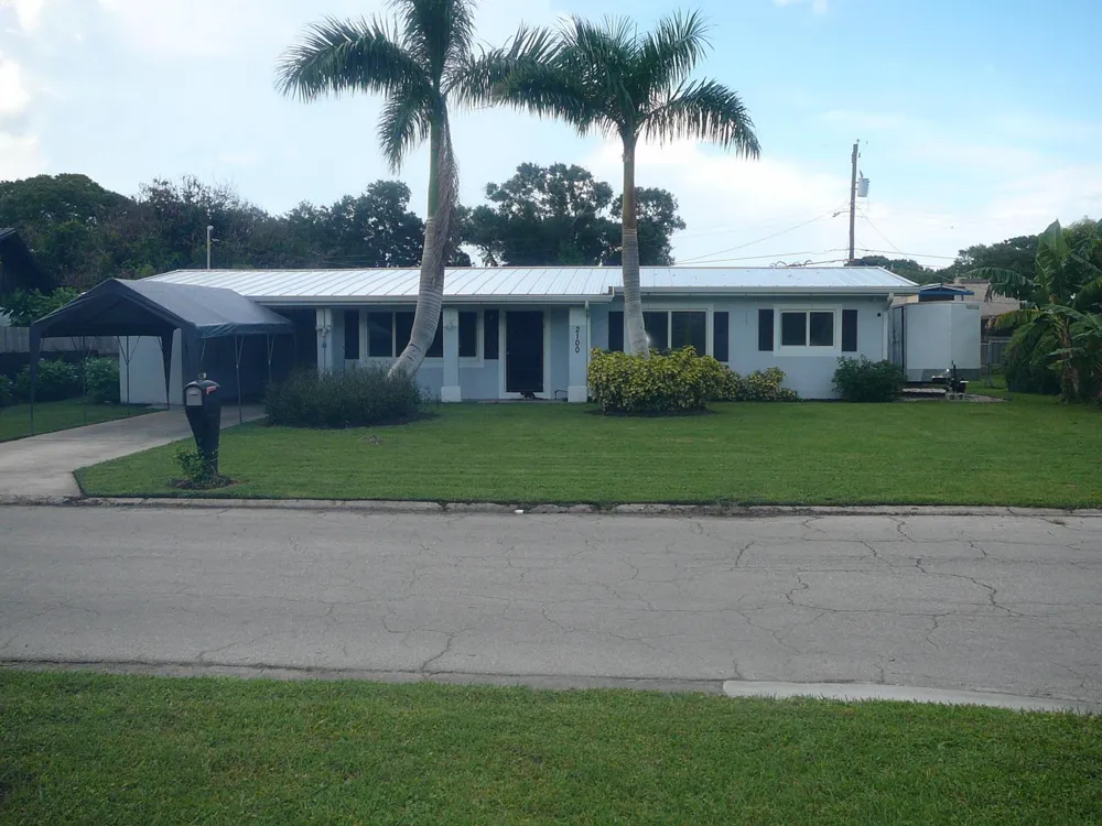 2100 W Esplanade Fort Pierce, FL 34982