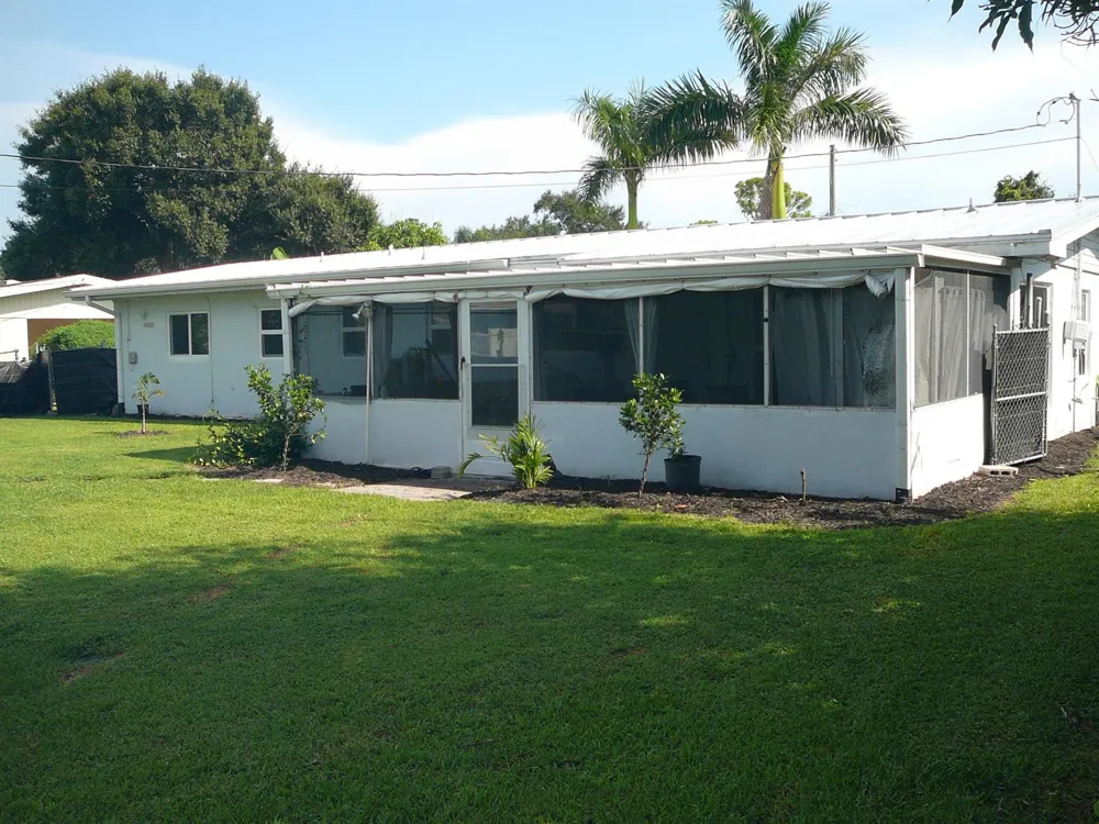 2100 W Esplanade Fort Pierce, FL 34982