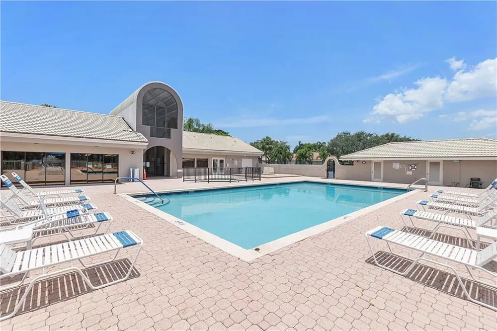 5315 Monterey Circle #D Delray Beach, FL 33484