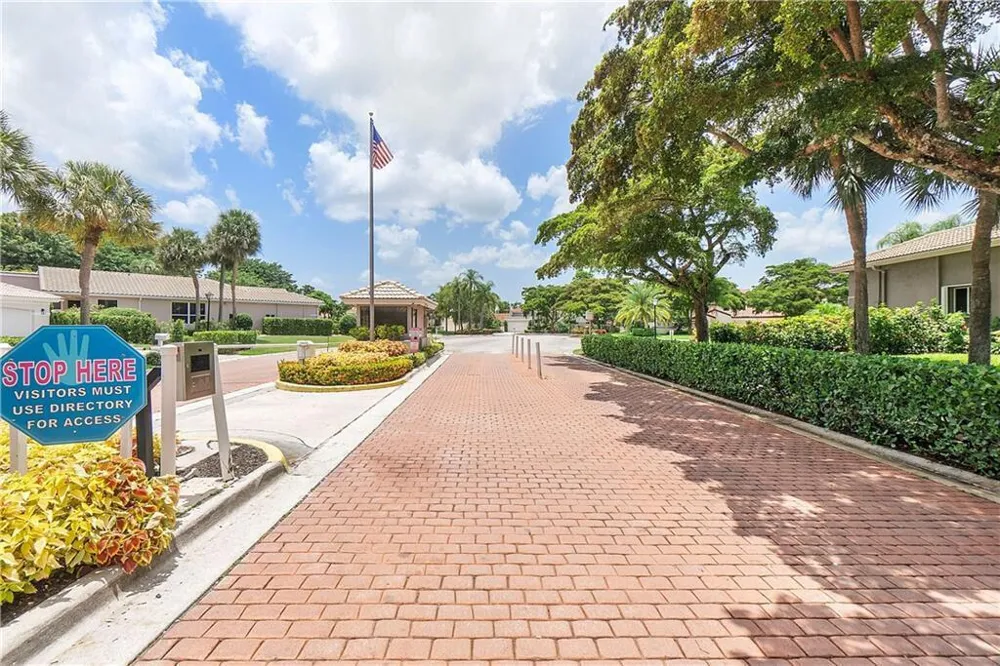 5315 Monterey Circle #D Delray Beach, FL 33484