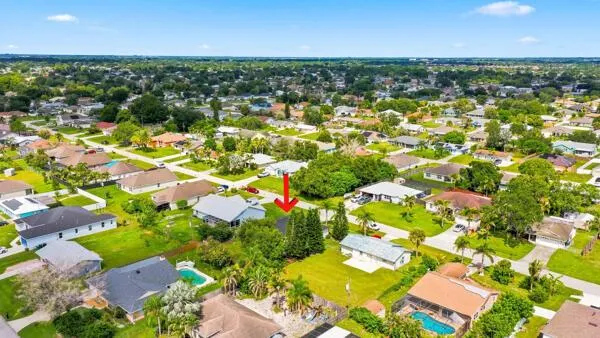 820 SW Jennifer Terrace Port St. Lucie, FL 34953