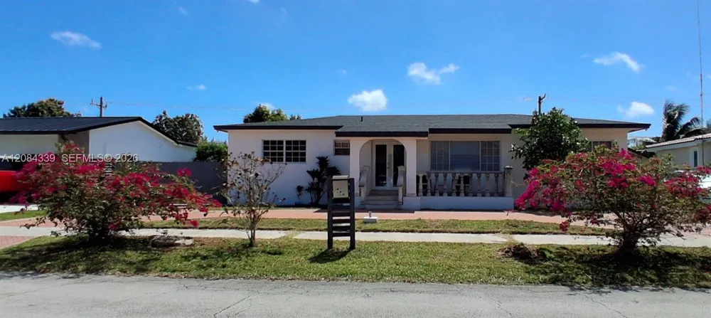 8240 SW 38th St Miami, FL 33155
