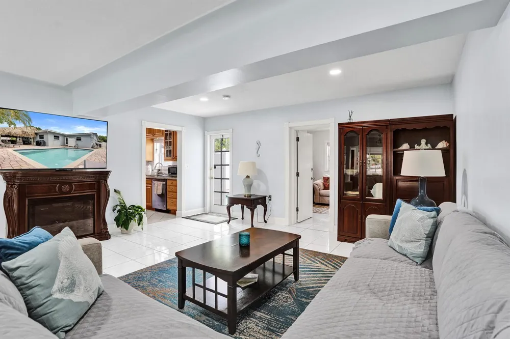 3207 LEIGH ROAD Pompano Beach, FL 33062