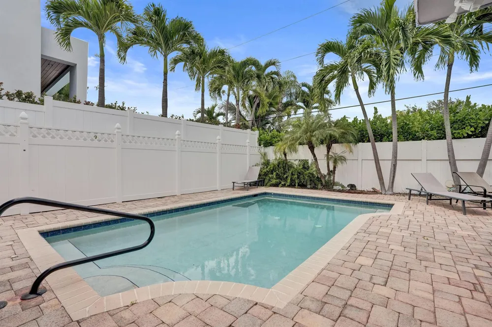 3207 LEIGH ROAD Pompano Beach, FL 33062