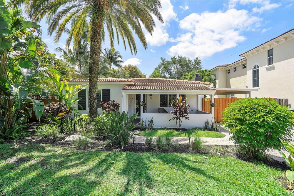705 SW 8th Ave Fort Lauderdale, FL 33315