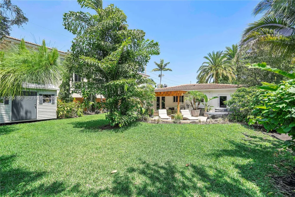 705 SW 8th Ave Fort Lauderdale, FL 33315