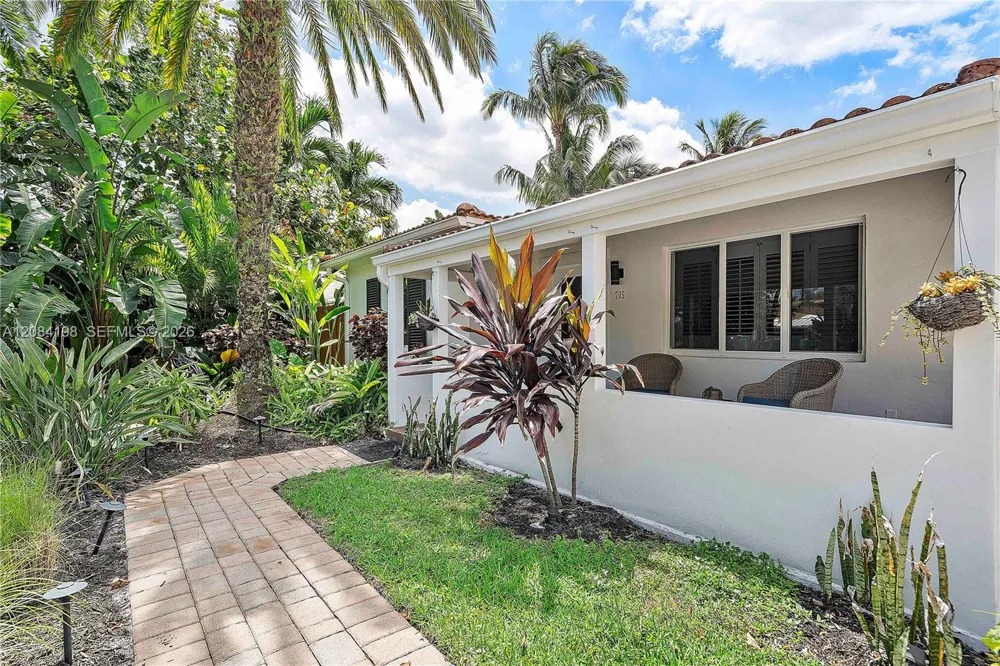 705 SW 8th Ave Fort Lauderdale, FL 33315