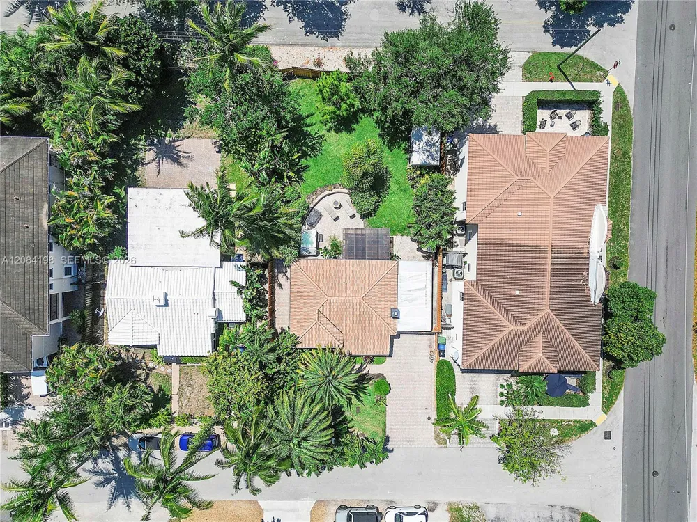 705 SW 8th Ave Fort Lauderdale, FL 33315