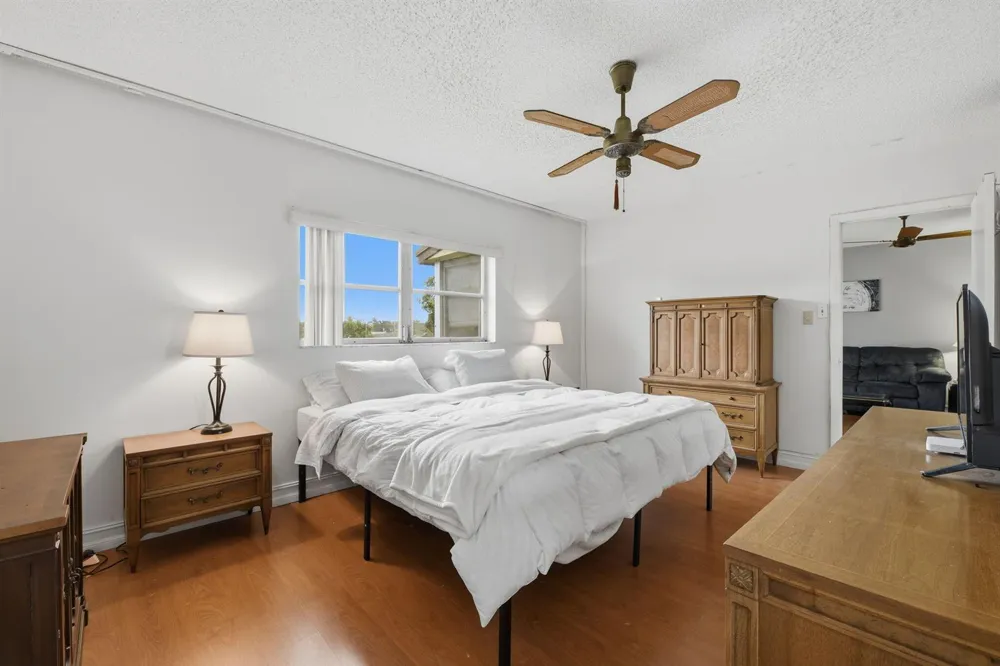 7505 NW 5TH PLACE #203 Margate, FL 33063