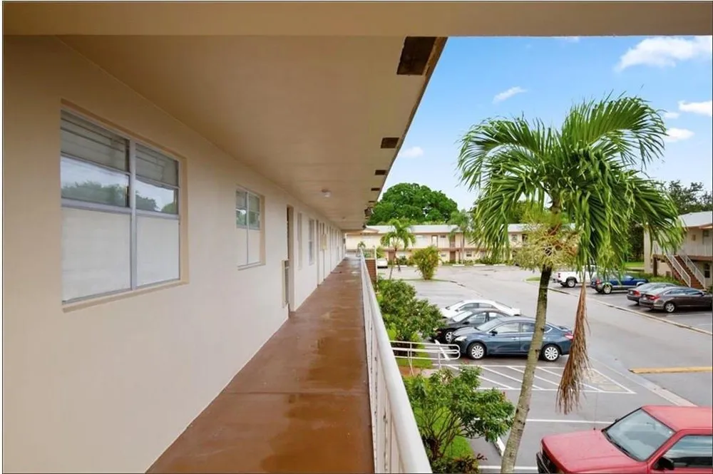 7505 NW 5TH PLACE #203 Margate, FL 33063