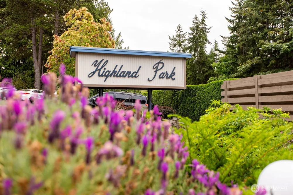 550 Elm Way #408 Edmonds, WA 98020