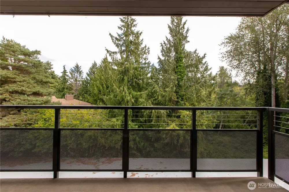 550 Elm Way #408 Edmonds, WA 98020