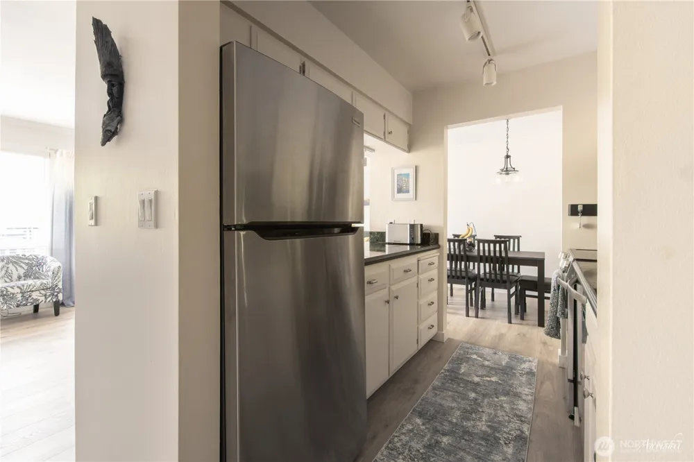 550 Elm Way #408 Edmonds, WA 98020