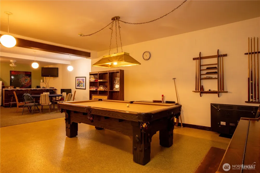 550 Elm Way #408 Edmonds, WA 98020