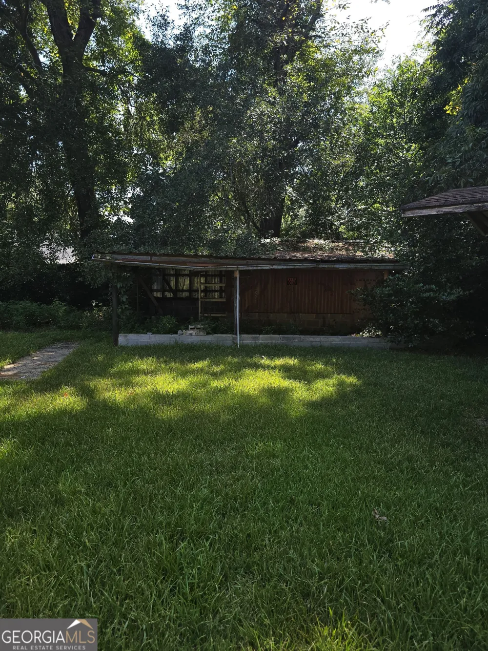 1436 Jones LN Americus, GA 31719