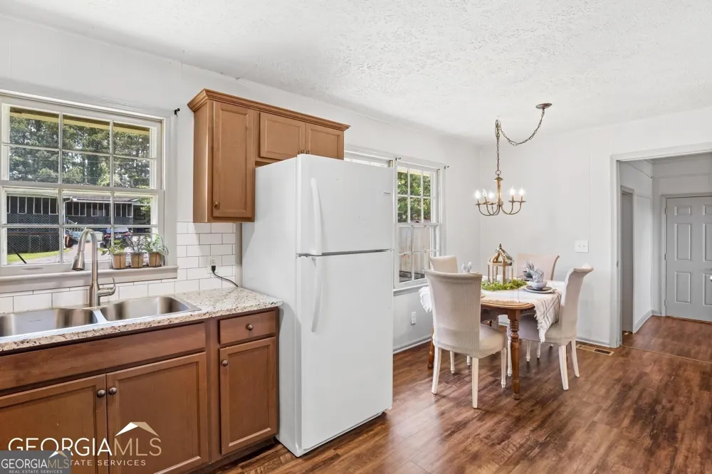 471 Moore Forsyth, GA 31029