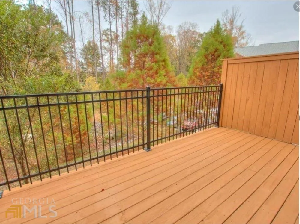 2415 Tenor LN Alpharetta, GA 30009
