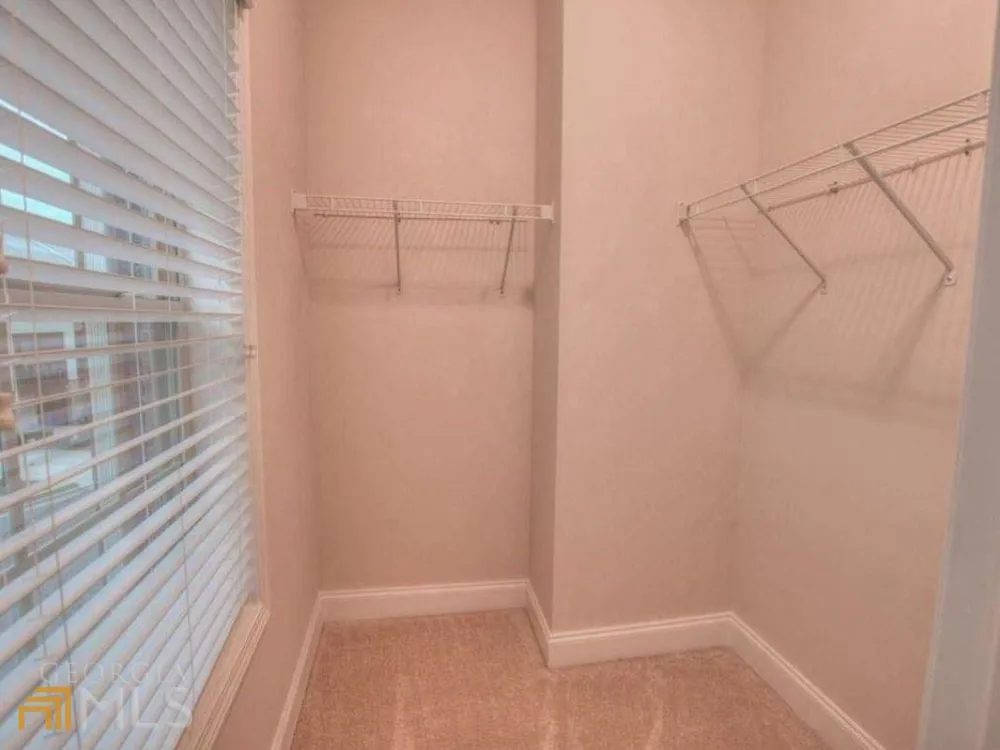 2415 Tenor LN Alpharetta, GA 30009