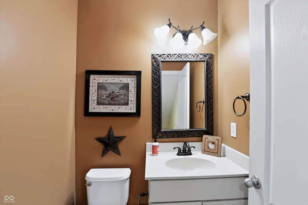 9002 Deer Creek Road Greentown, IN 46936