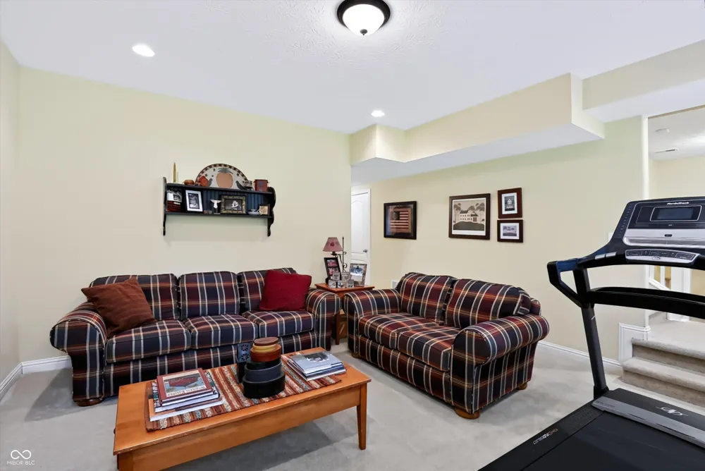 9002 Deer Creek Road Greentown, IN 46936